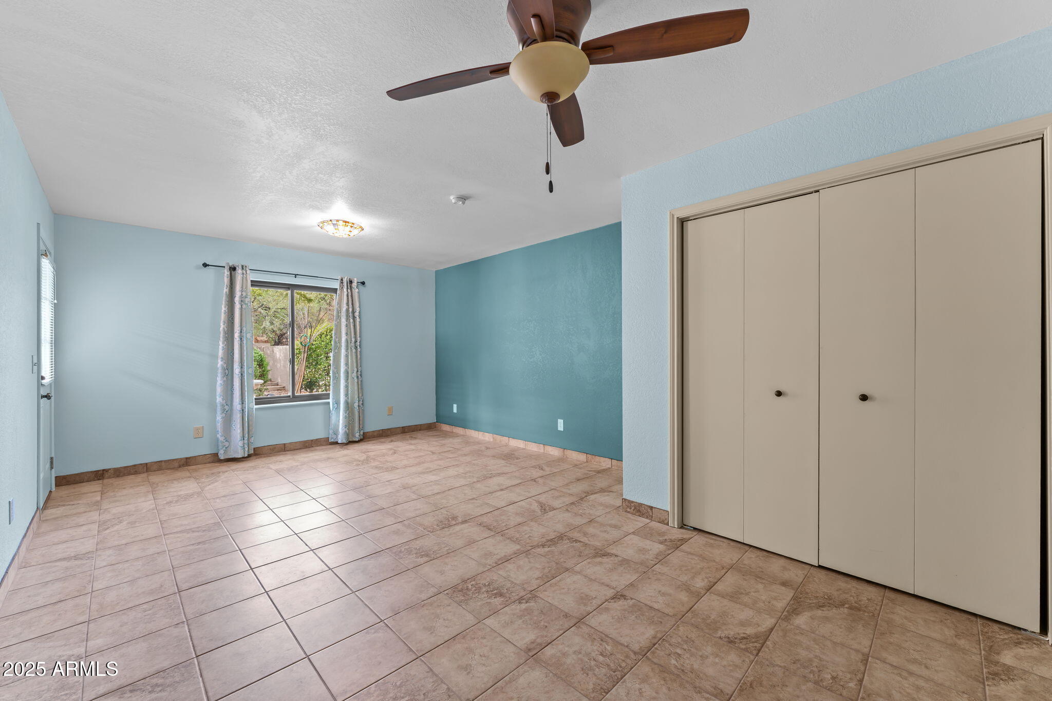 775 W SANTA FE Drive