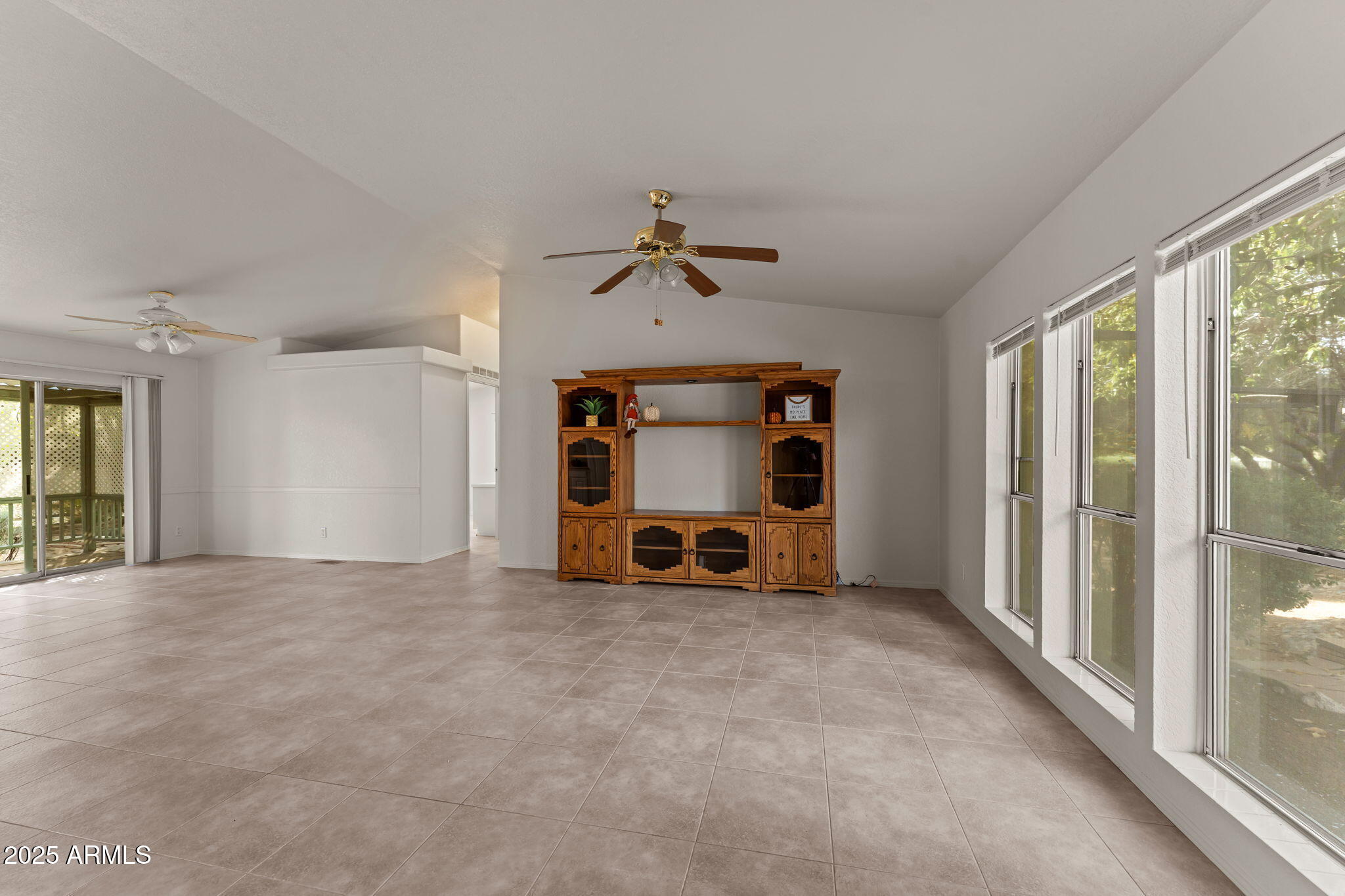 23117 W STAGHORN Lane