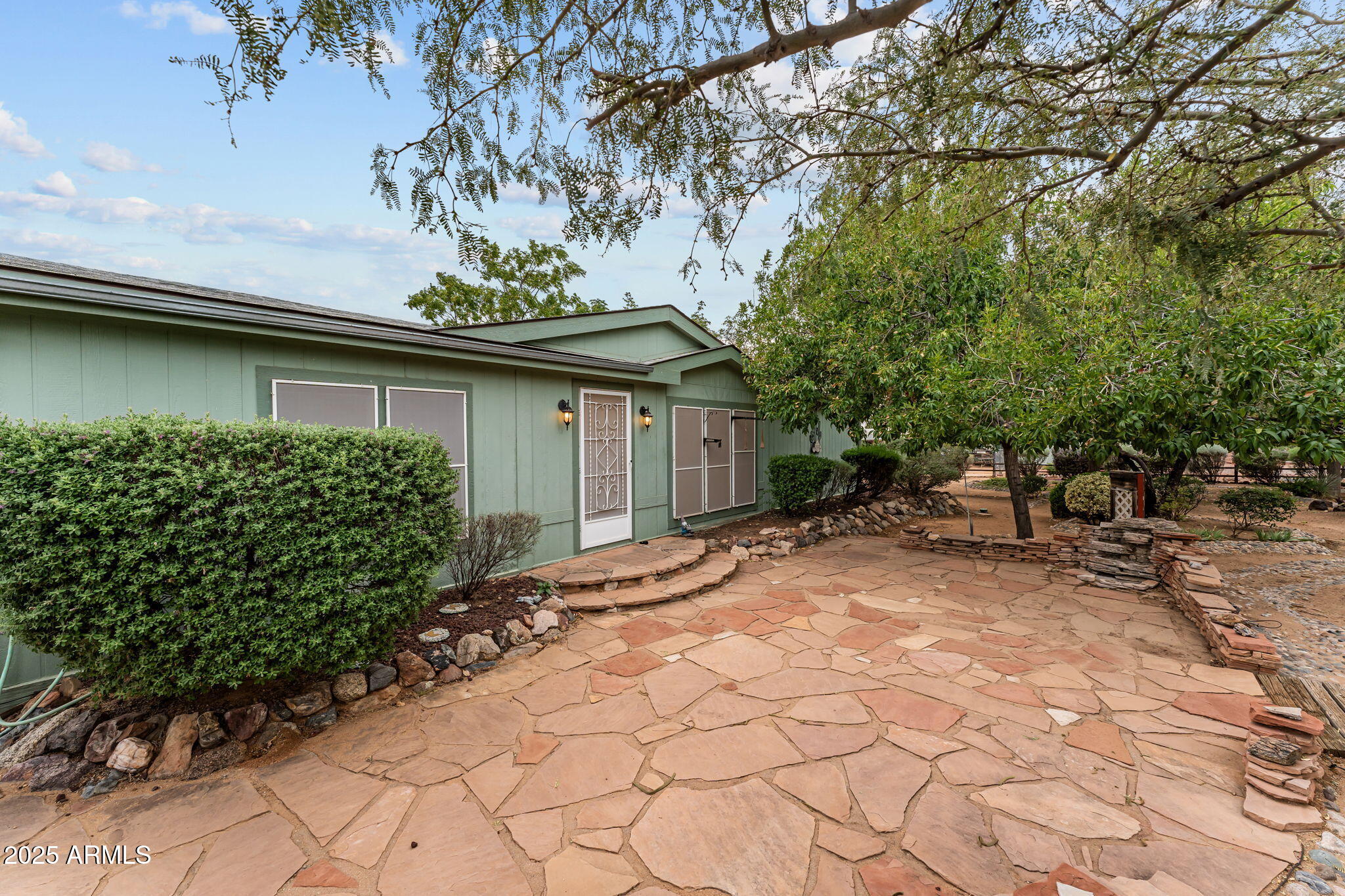 23117 W STAGHORN Lane