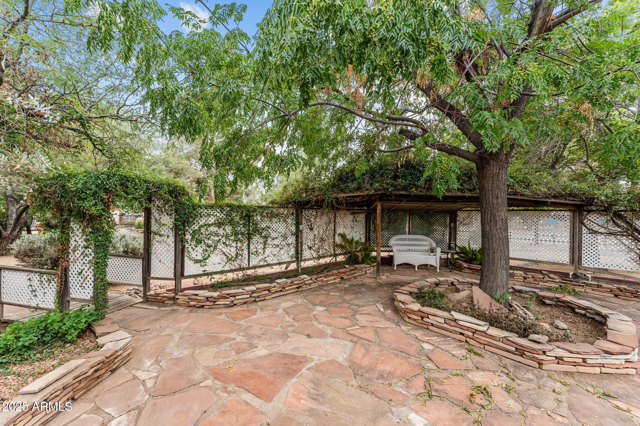 23117 W STAGHORN Lane