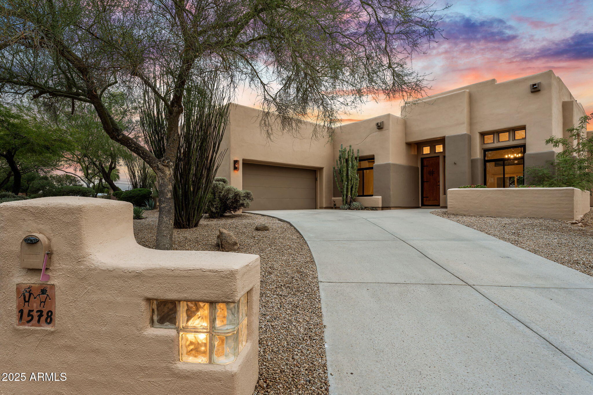 1578 Calle Encantada