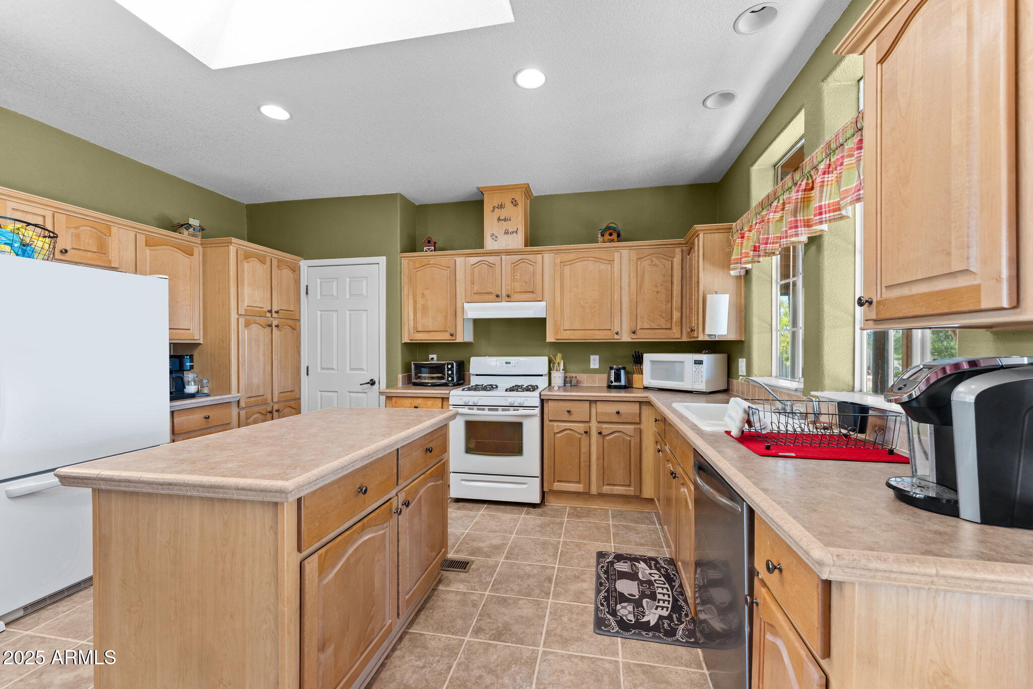 23345 W LOS HUESOS Way, Congress