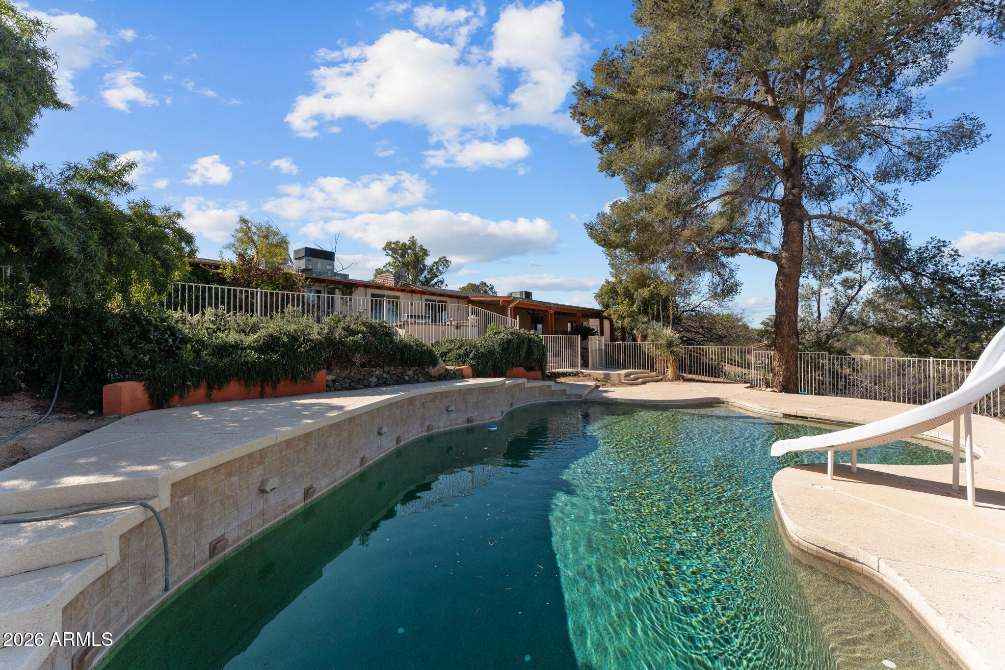 680 W BUCKINGHORSE Trail