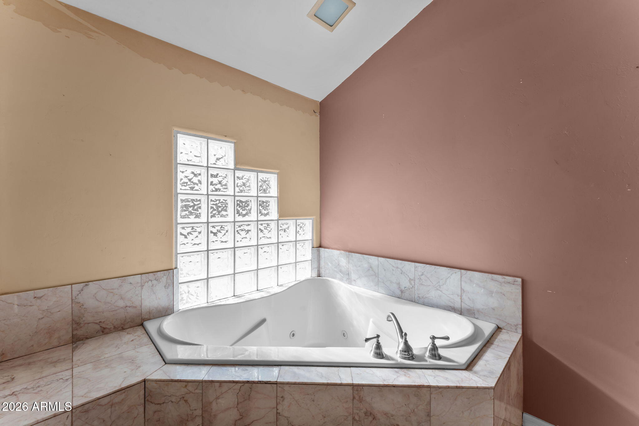 680 W BUCKINGHORSE Trail