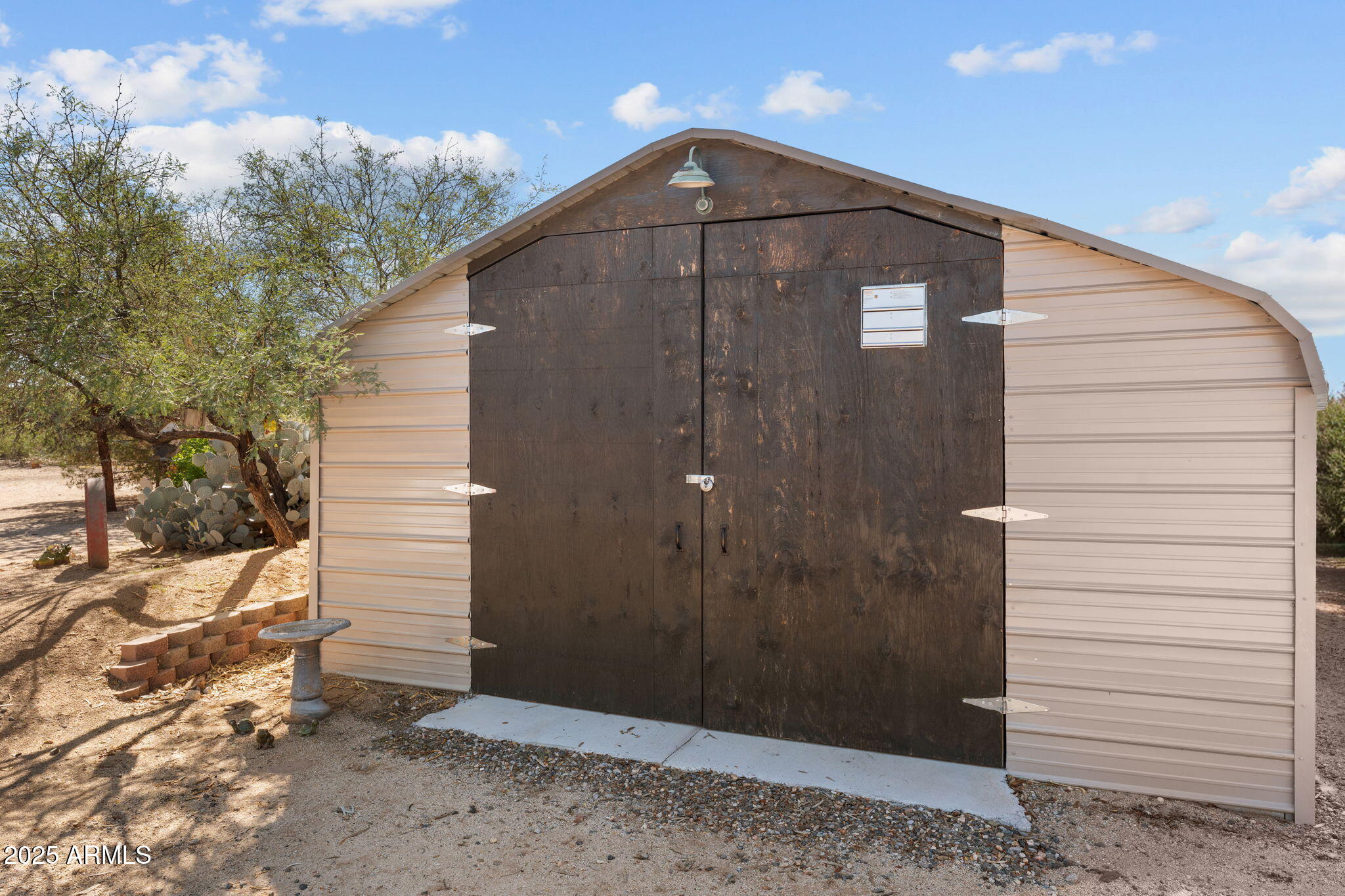 23345 W LOS HUESOS Way