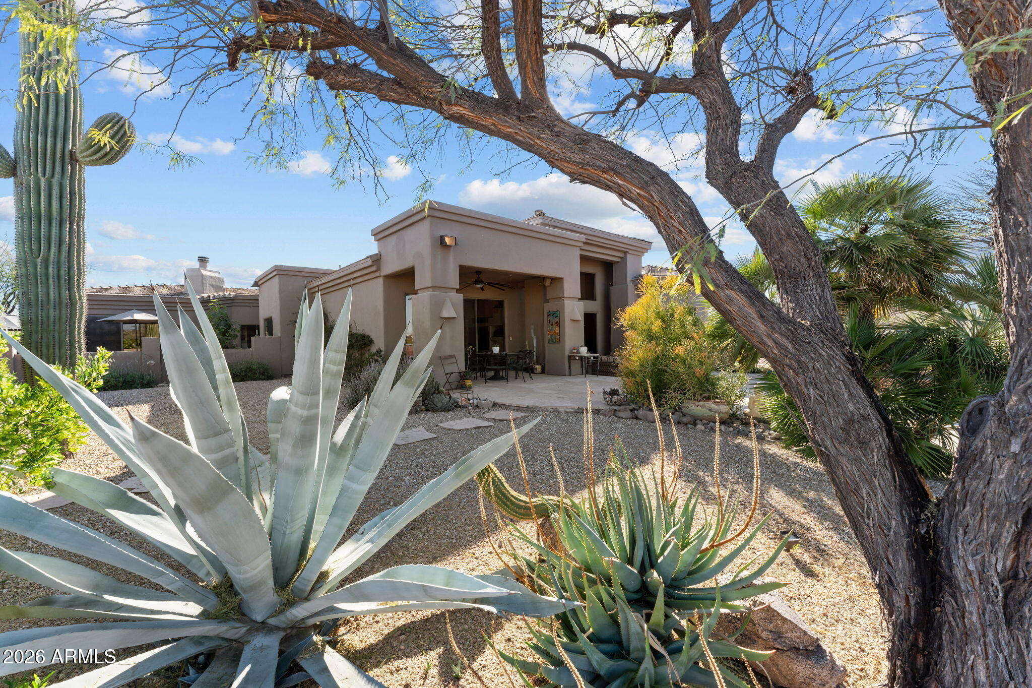 2110 W MIDDLE MESA Road