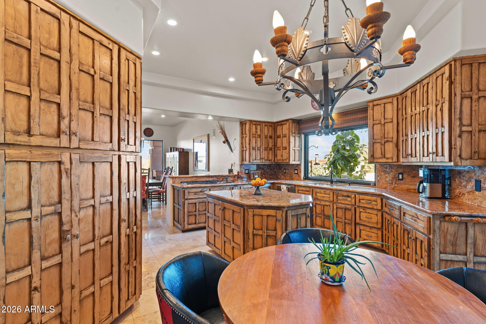 2110 W MIDDLE MESA Road