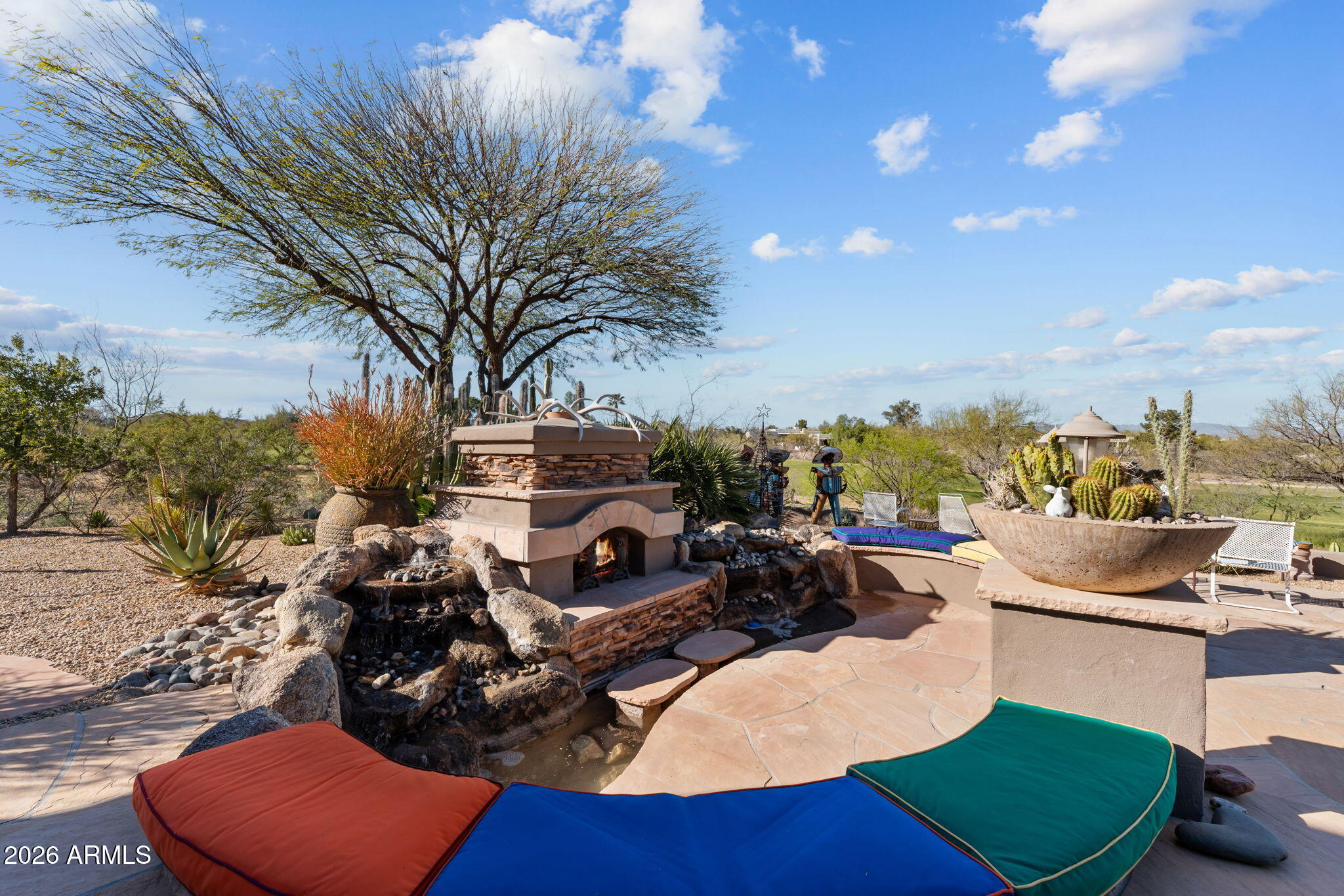 2110 W MIDDLE MESA Road