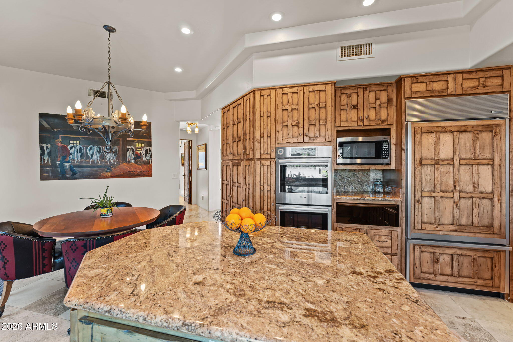 2110 W MIDDLE MESA Road