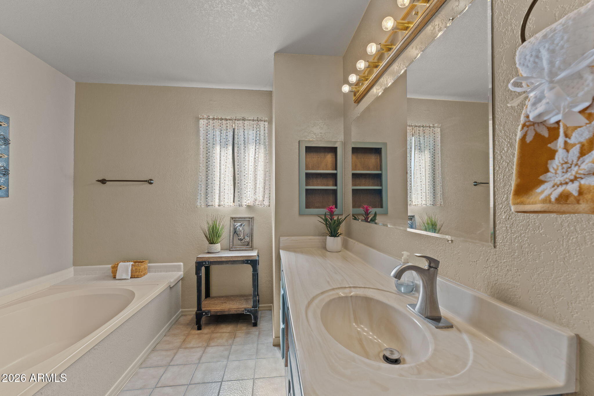 55500 N VULTURE MINE Road