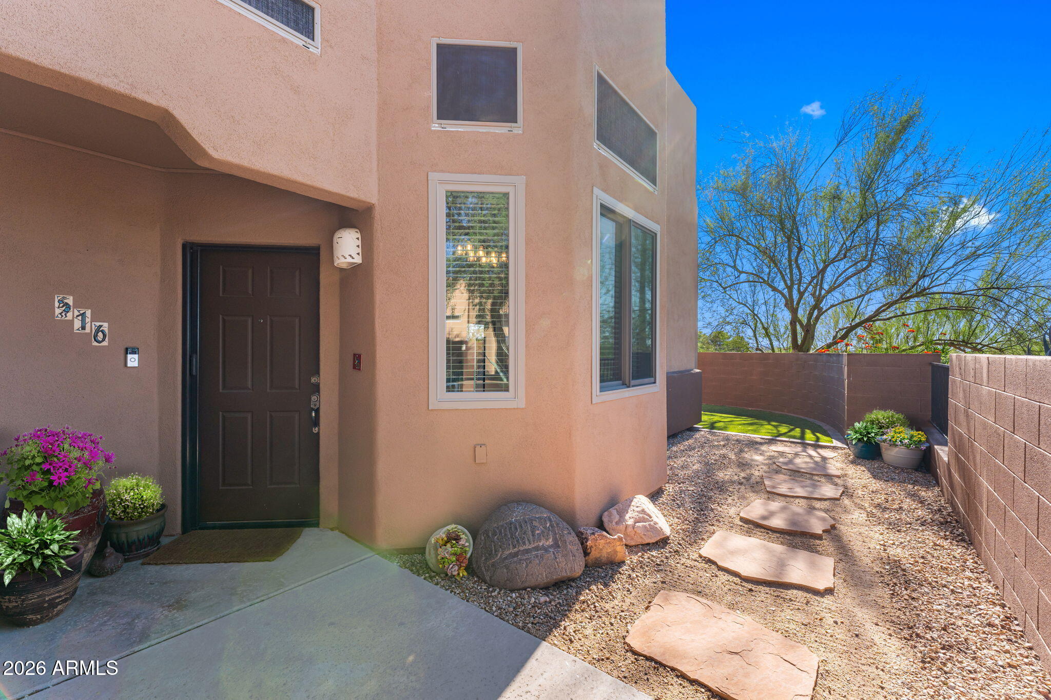16 NORTHRIDGE Circle