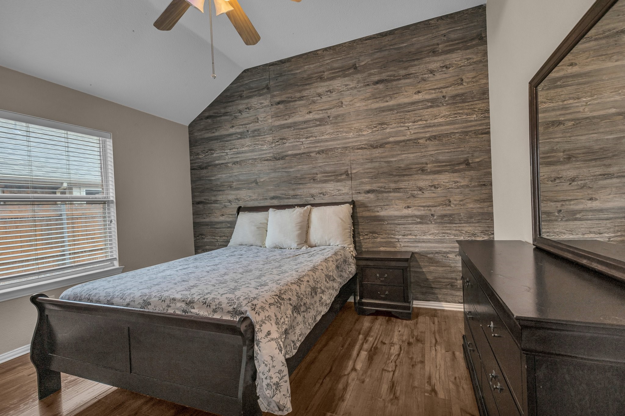 4006 Travis Boulevard