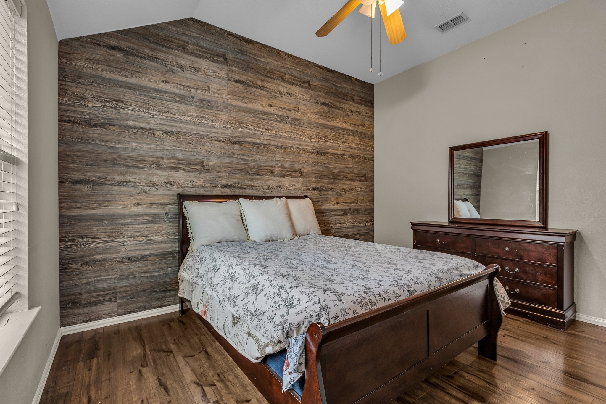 4006 Travis Boulevard