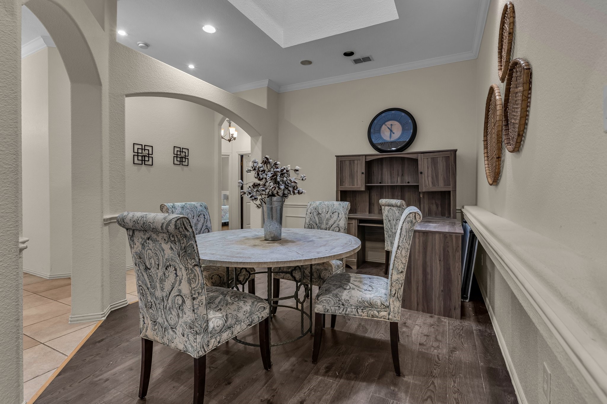 4006 Travis Boulevard