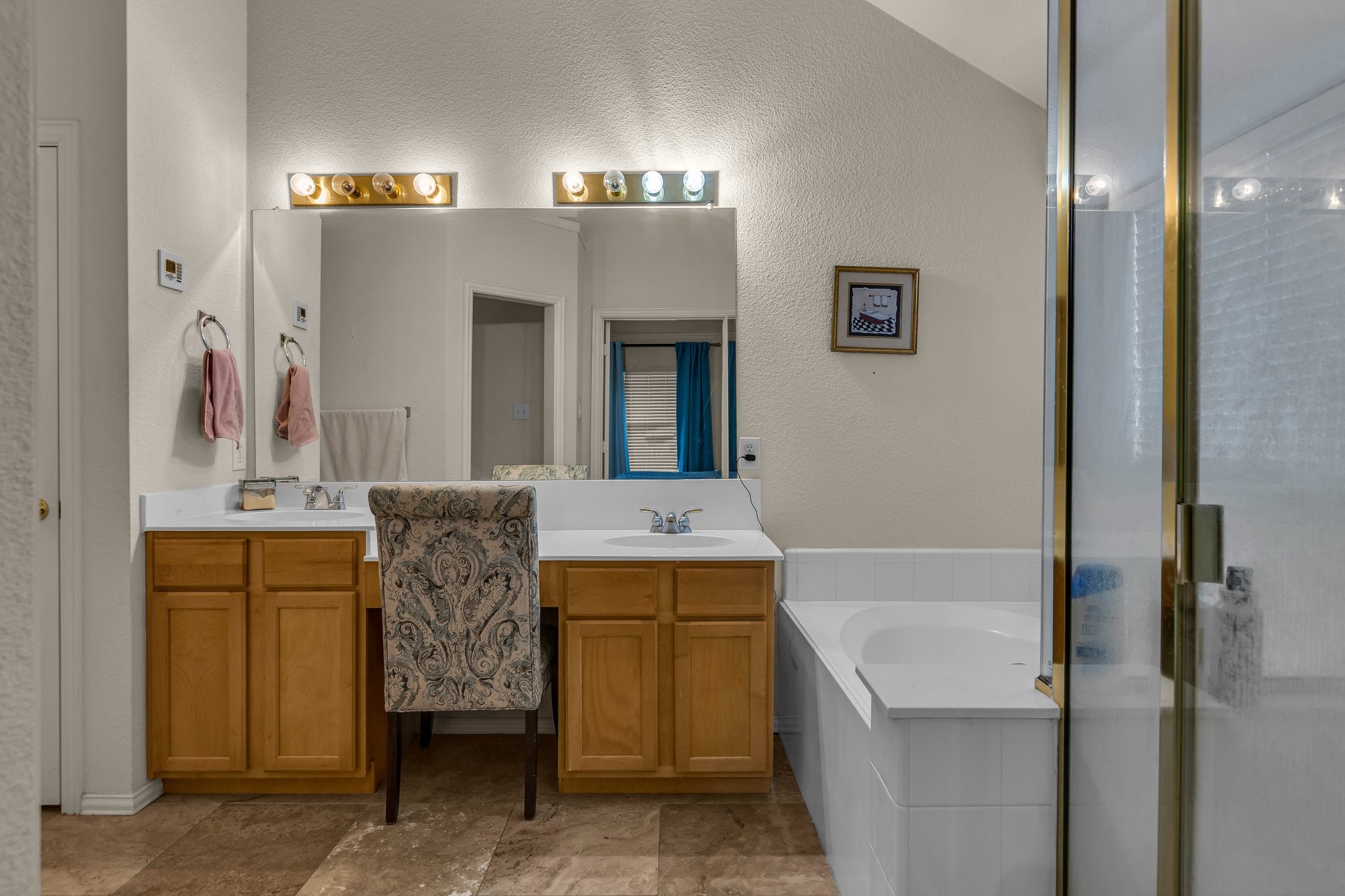 4006 Travis Boulevard