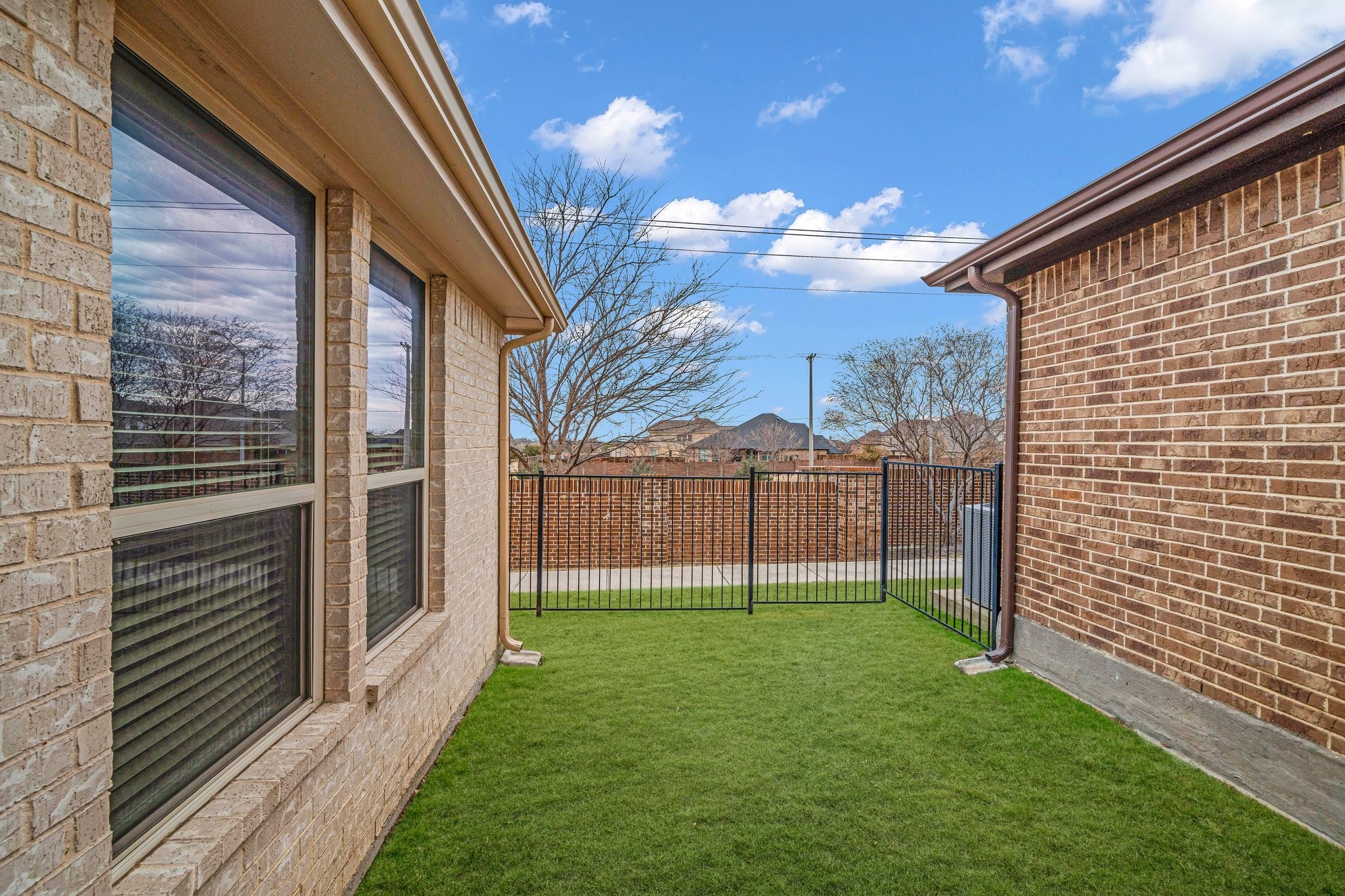 1803 Ladera Way 1803