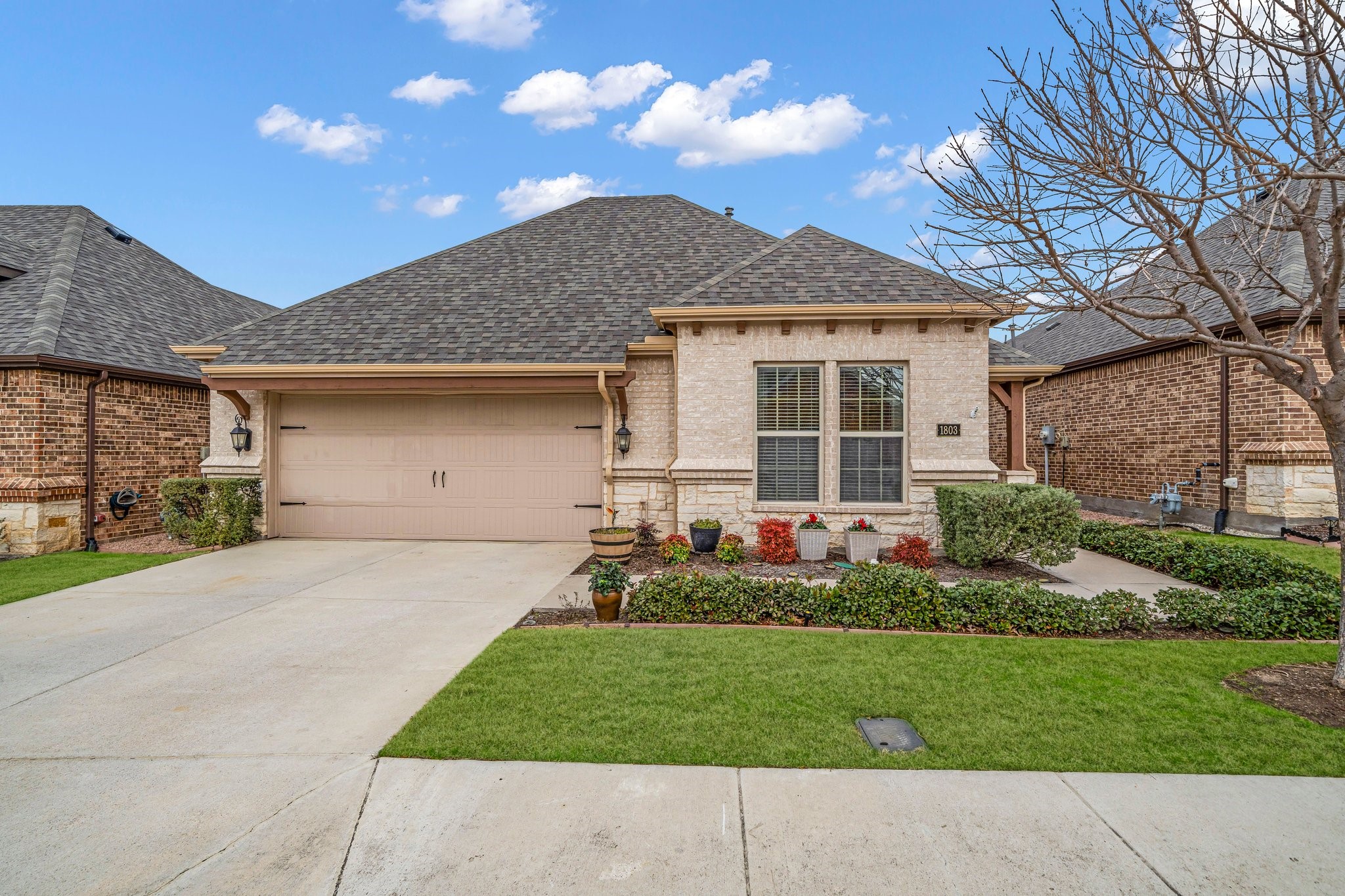 1803 Ladera Way 1803