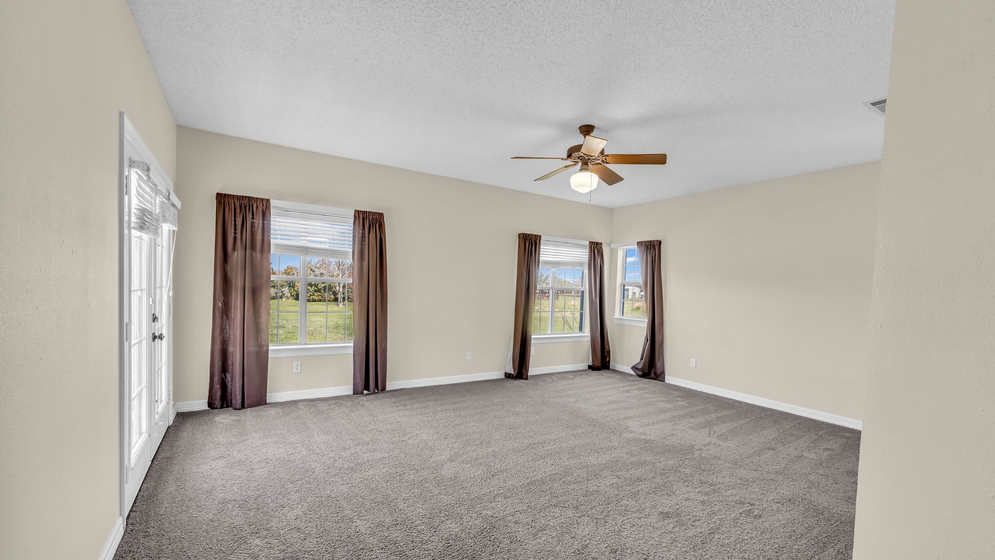 10132 Wild Rose Circle