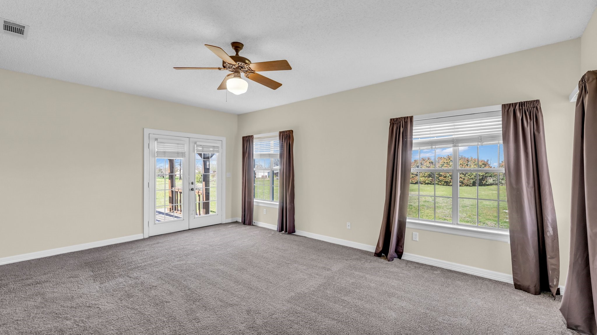 10132 Wild Rose Circle