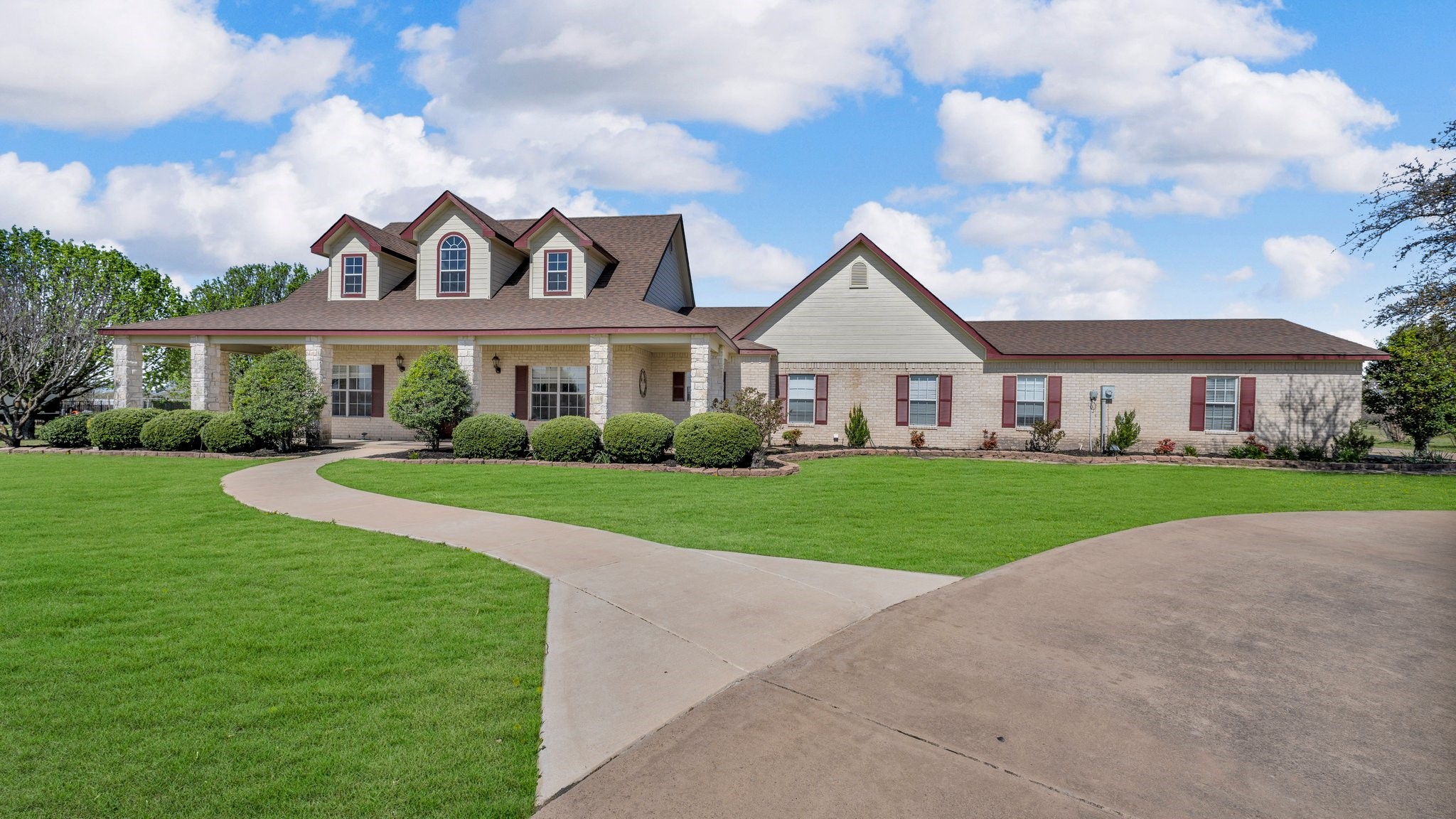 10132 Wild Rose Circle