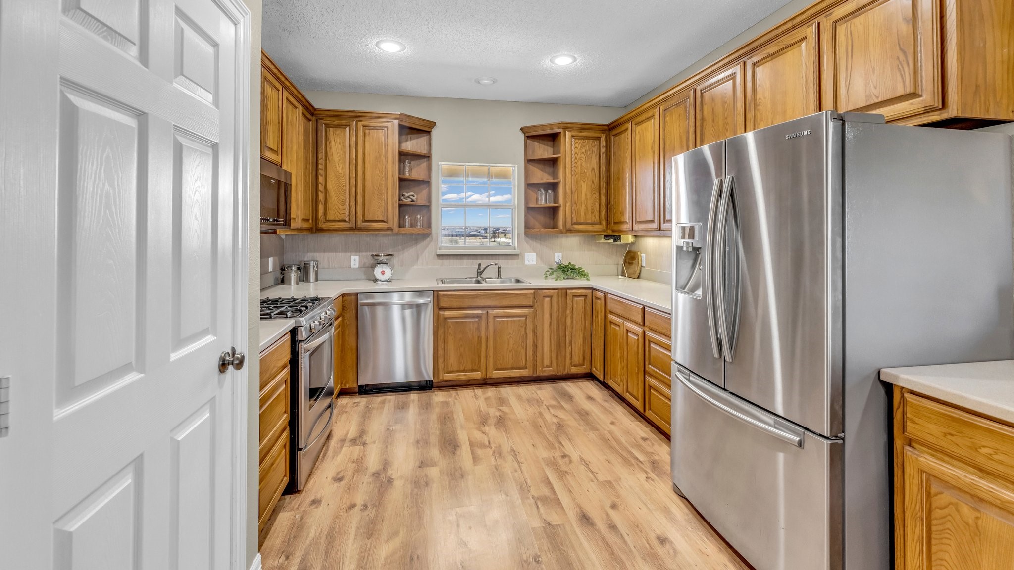 10132 Wild Rose Circle