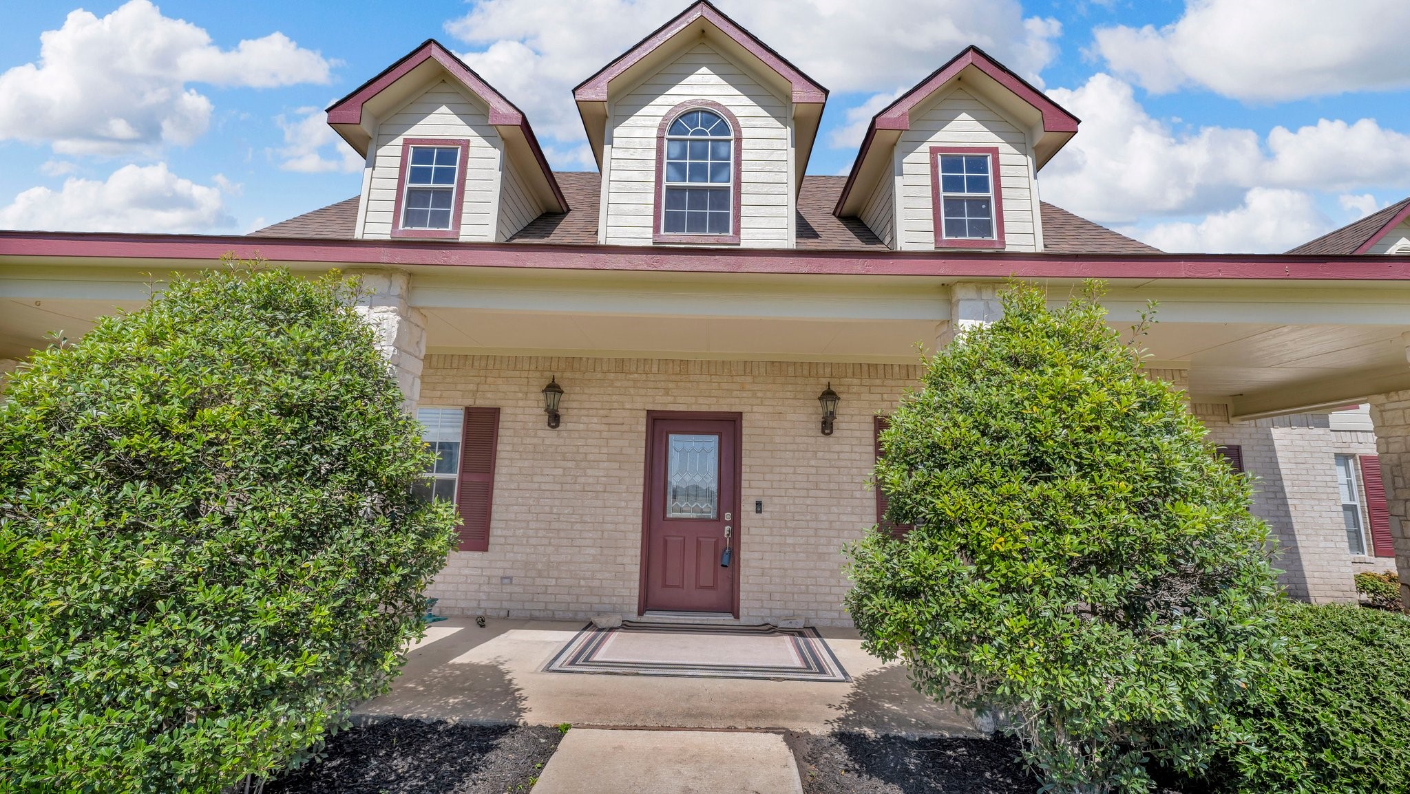 10132 Wild Rose Circle