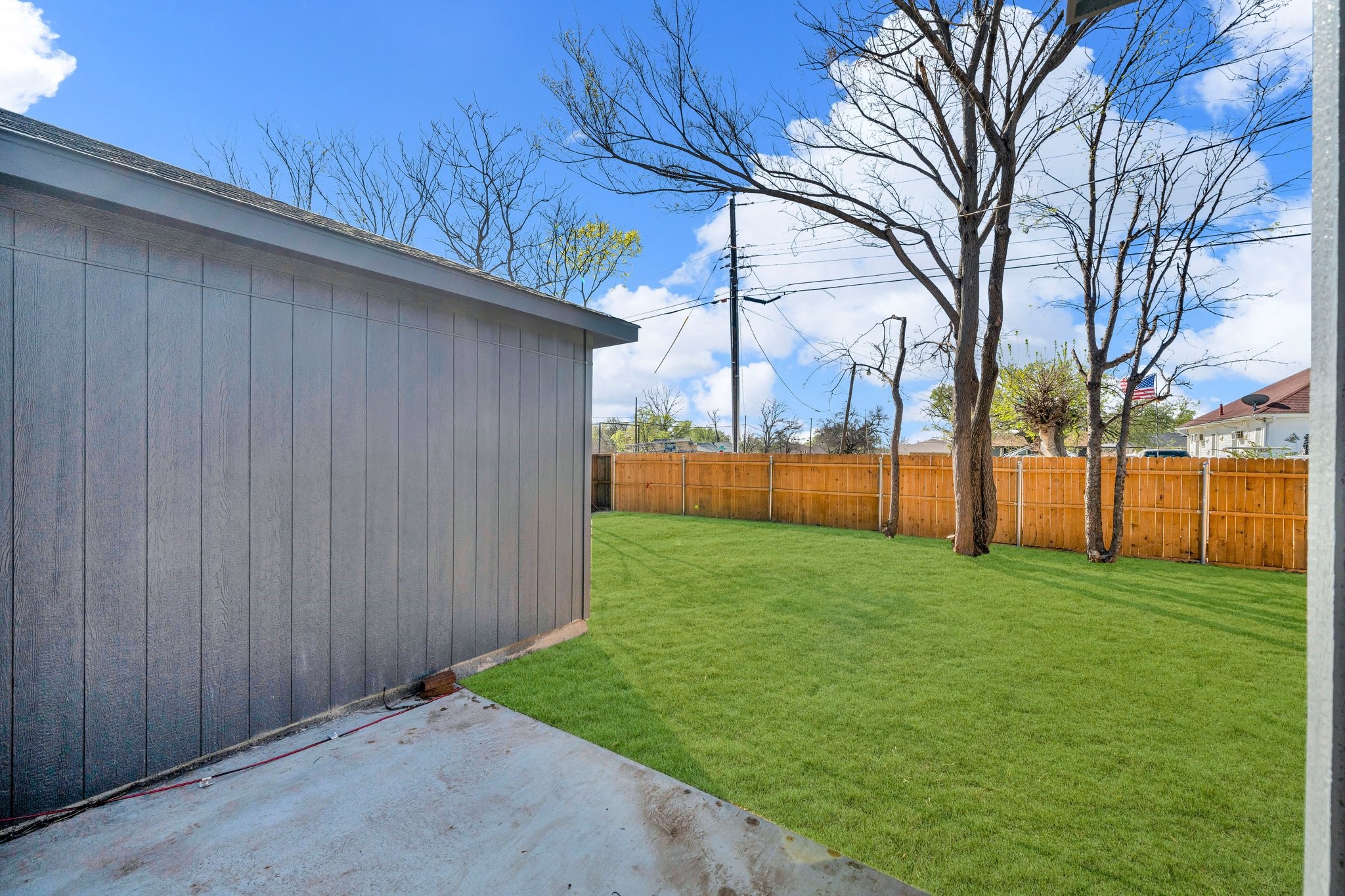 1344 E Jefferson Avenue