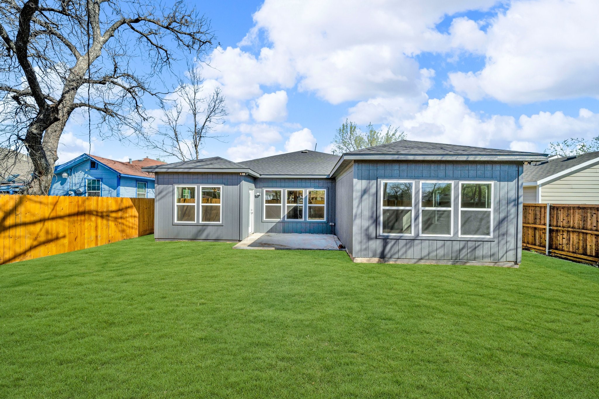 1344 E Jefferson Avenue