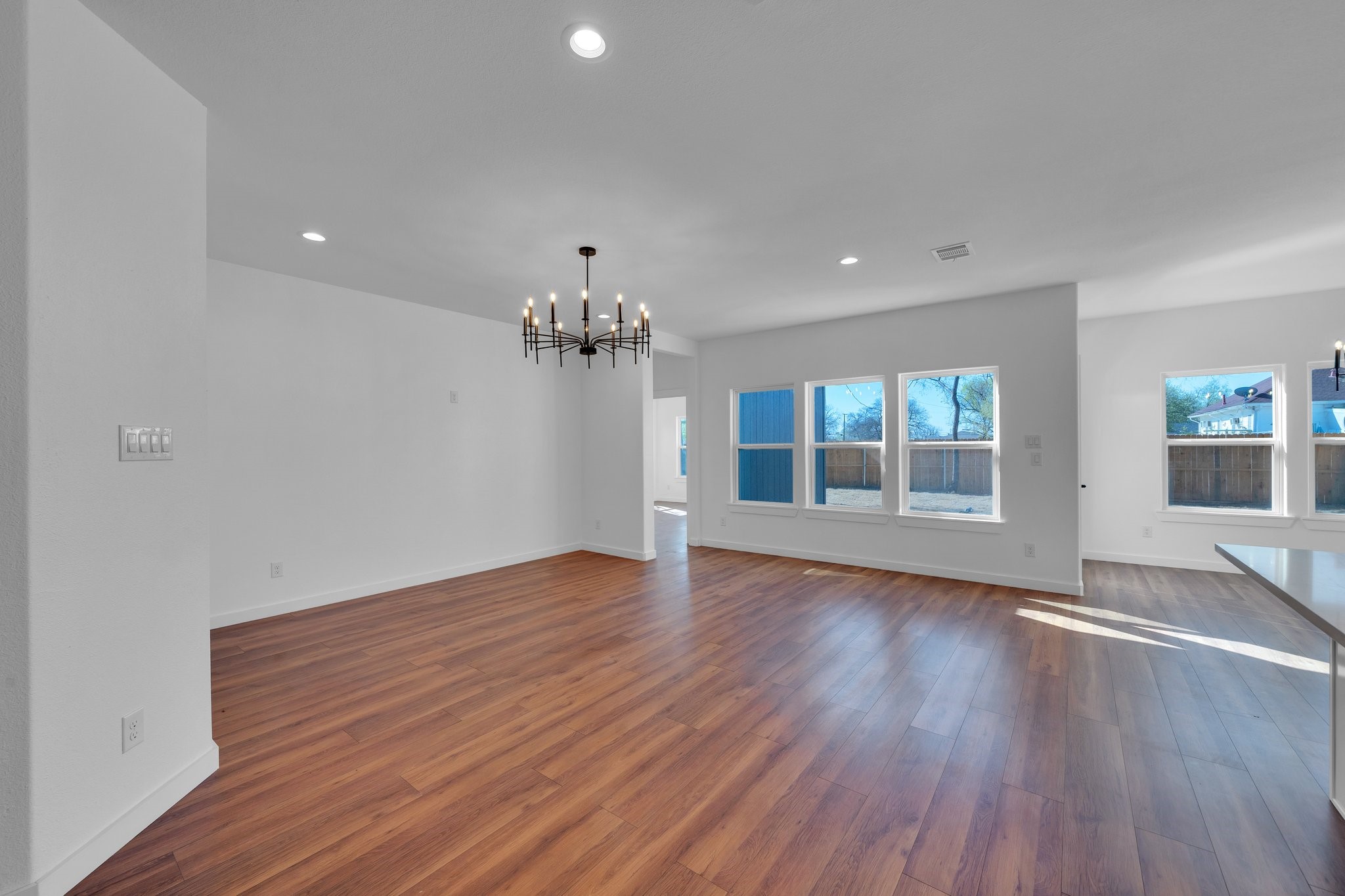 1344 E Jefferson Avenue