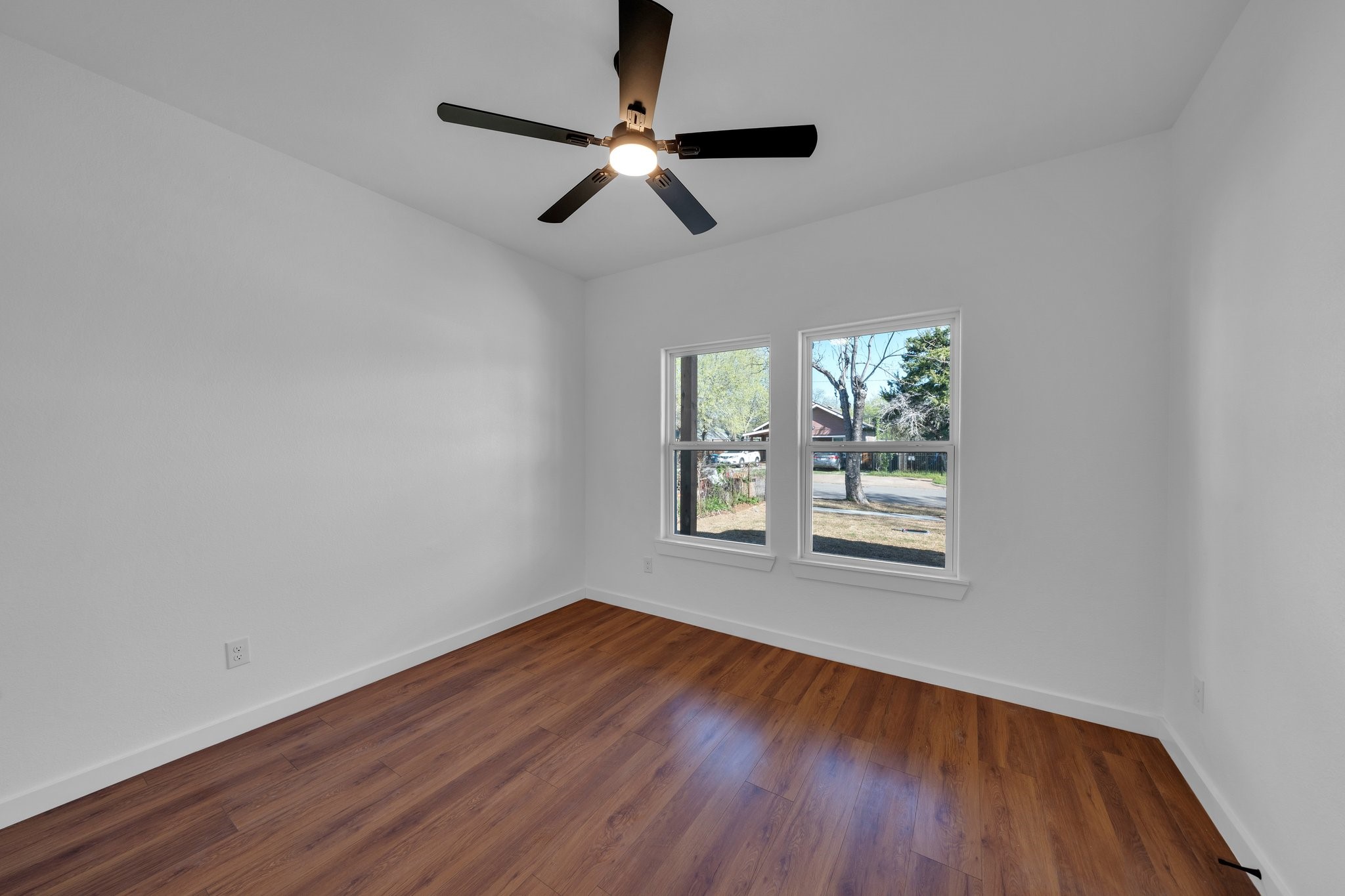 1344 E Jefferson Avenue