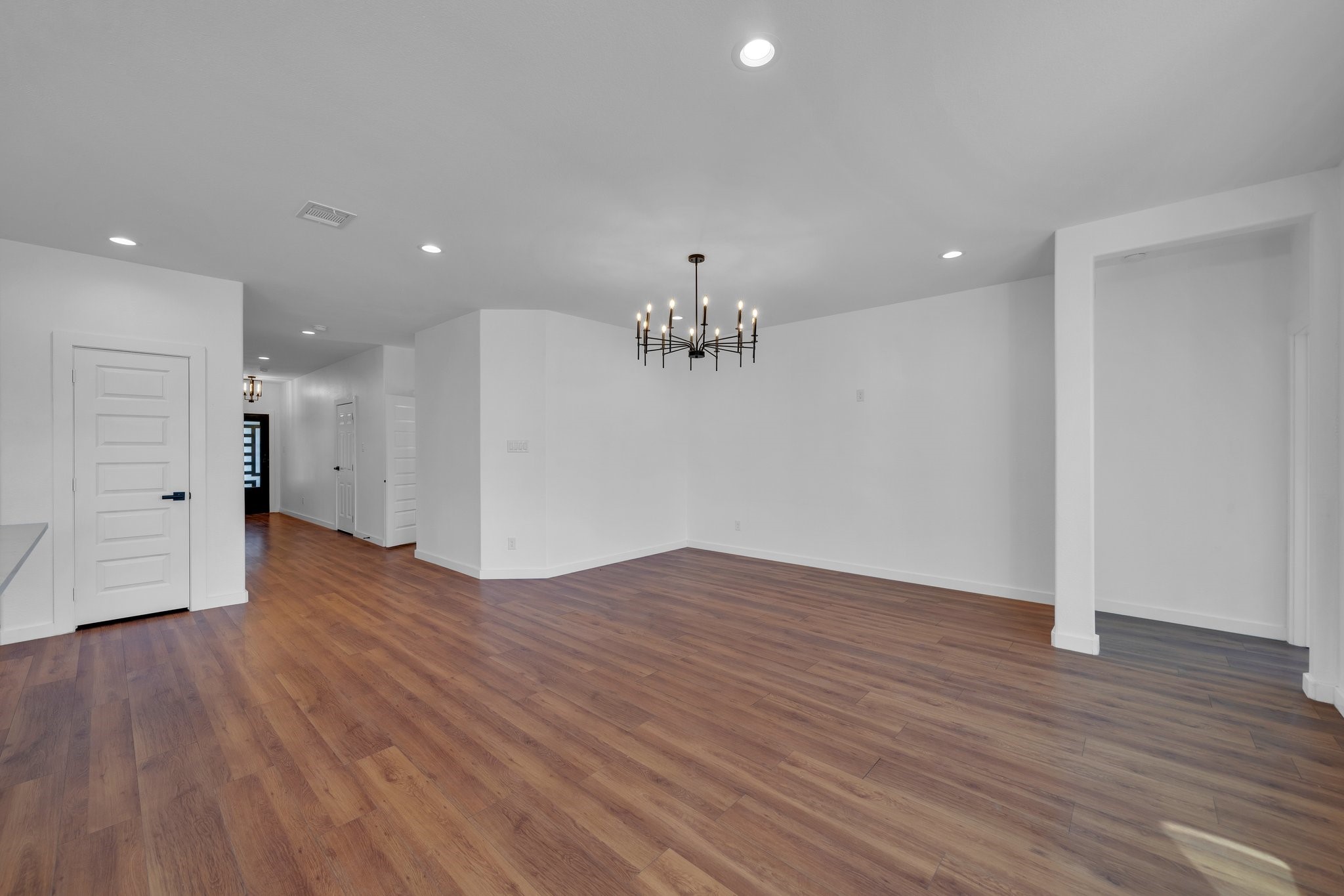 1344 E Jefferson Avenue