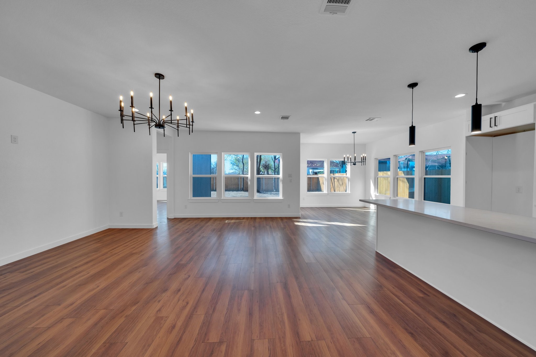 1344 E Jefferson Avenue