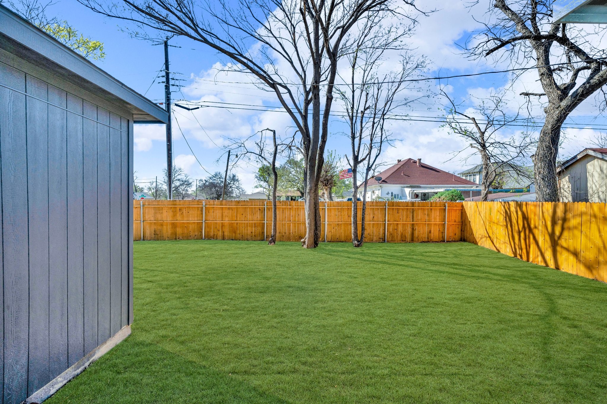 1344 E Jefferson Avenue