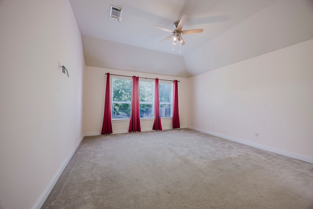 15516 Mayflower Trail