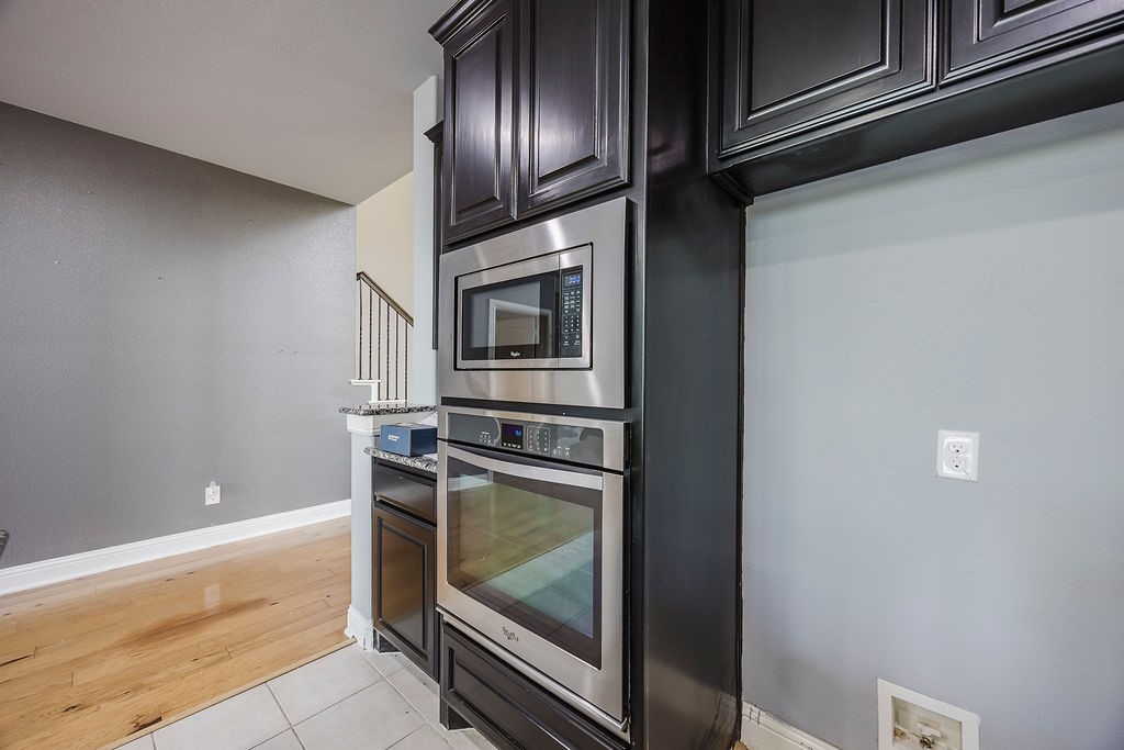 15516 Mayflower Trail