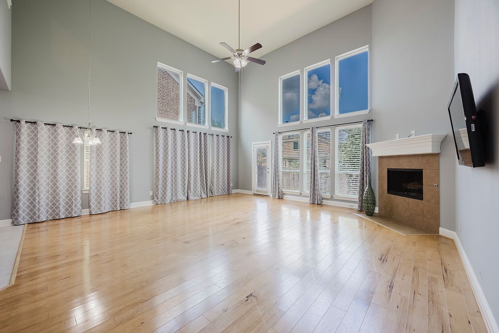 15516 Mayflower Trail