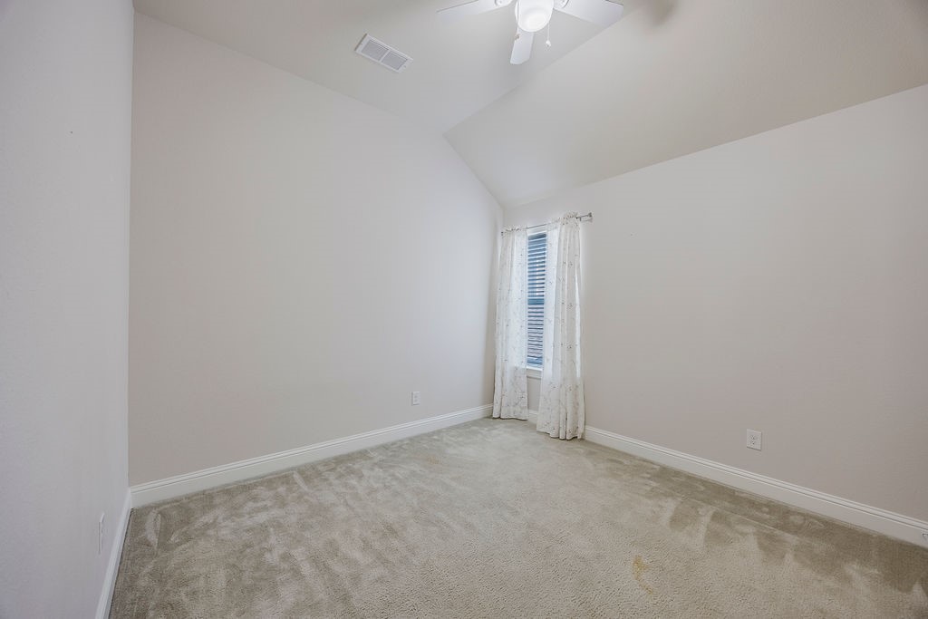 15516 Mayflower Trail