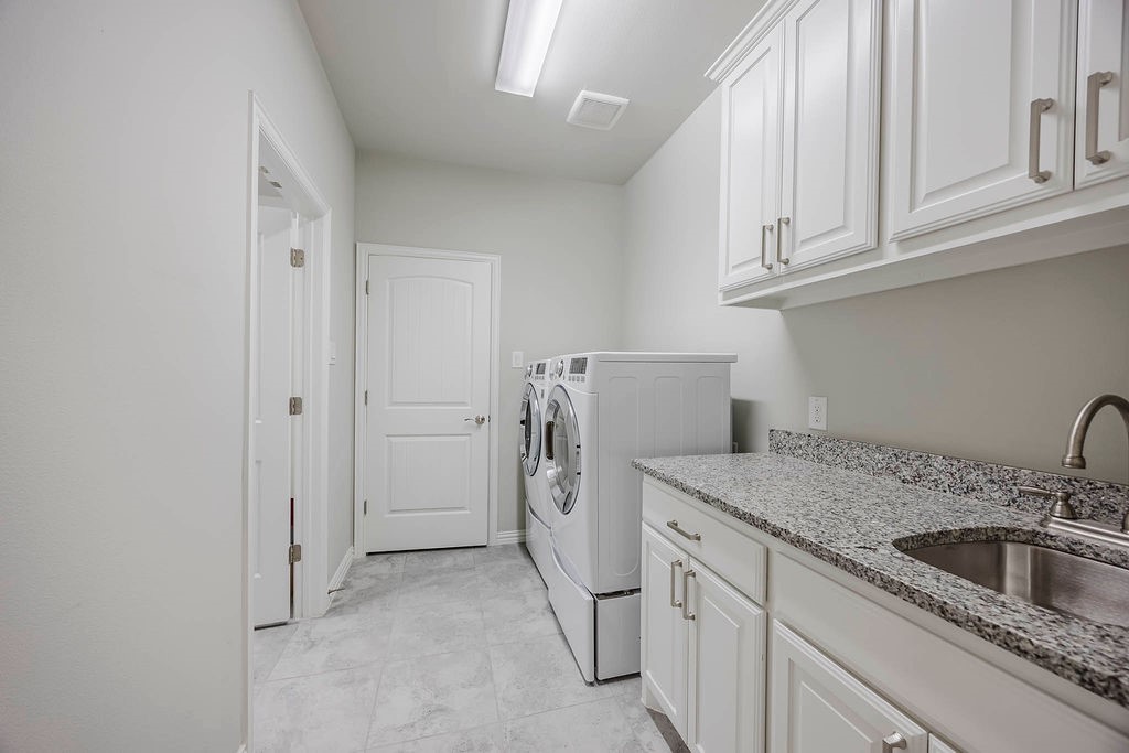 2804 Esplanade Boulevard 2804