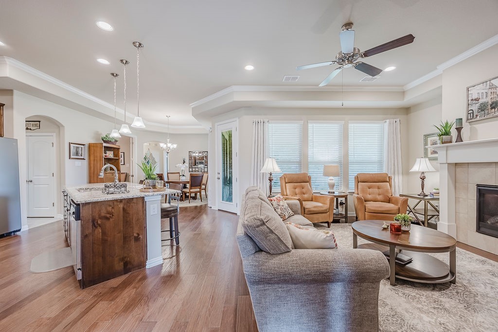 2123 Ladera Way 2123