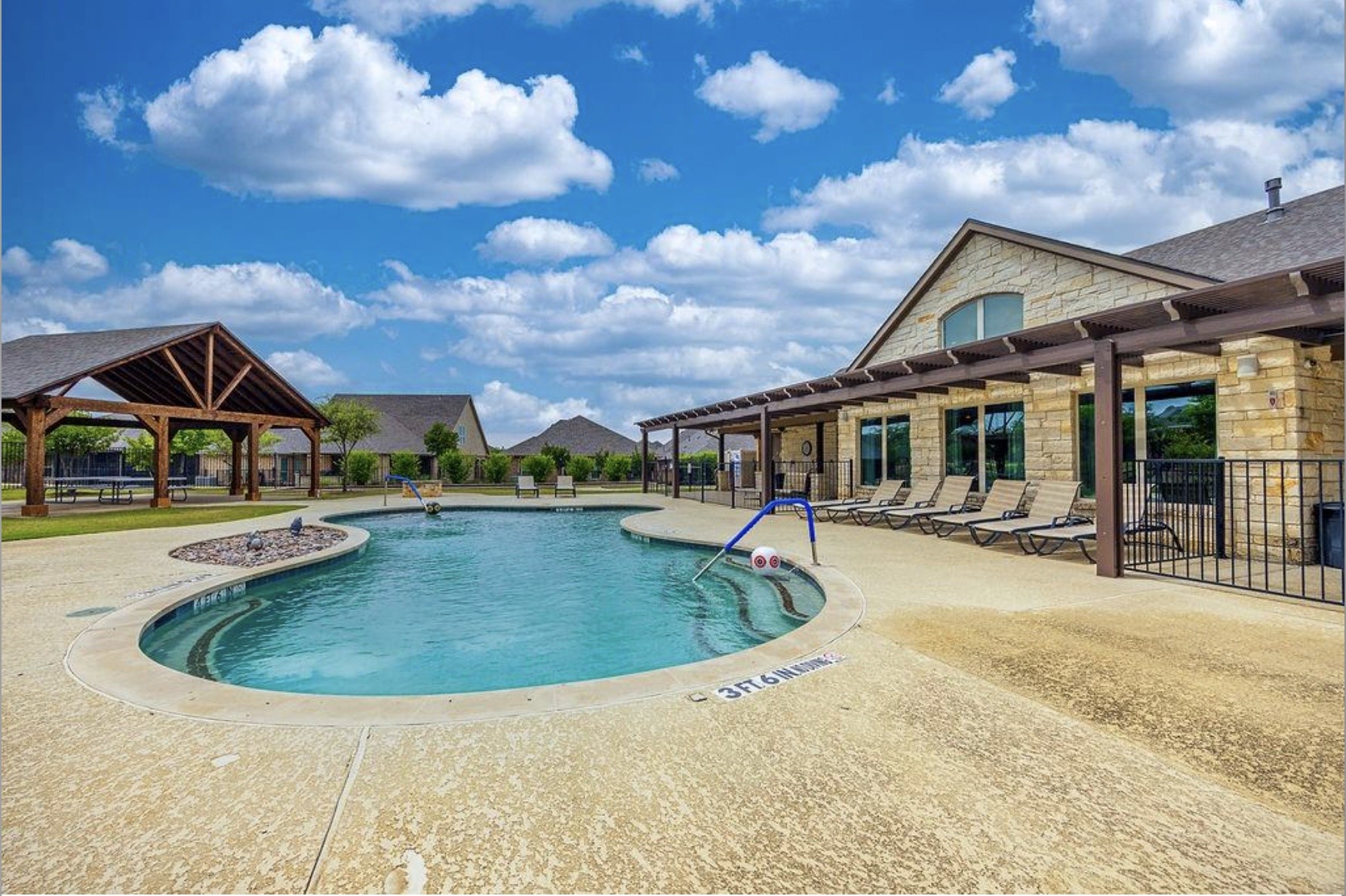 2123 Ladera Way 2123