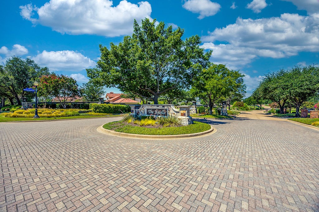 4101 Rolling Knolls Drive