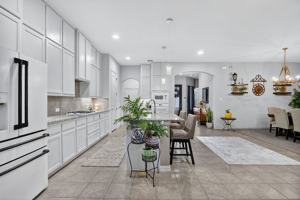 2801 Vista Azul Place 2801