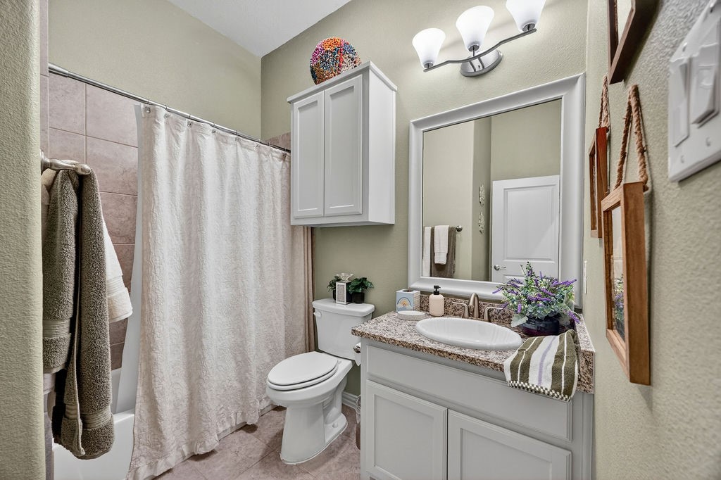 2801 Vista Azul Place 2801