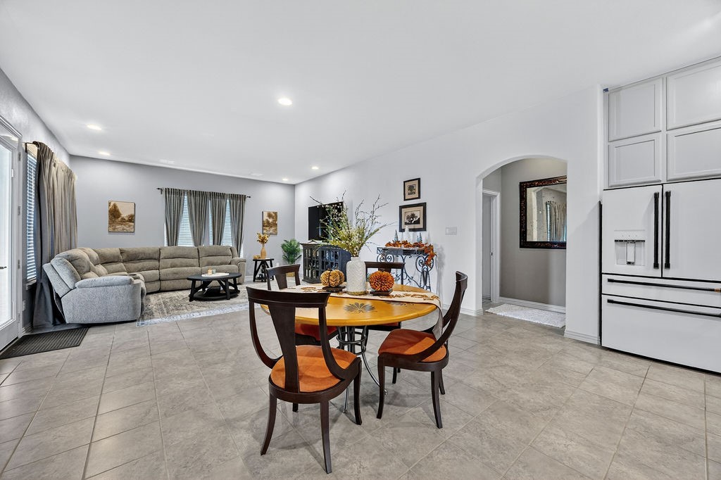 2801 Vista Azul Place 2801