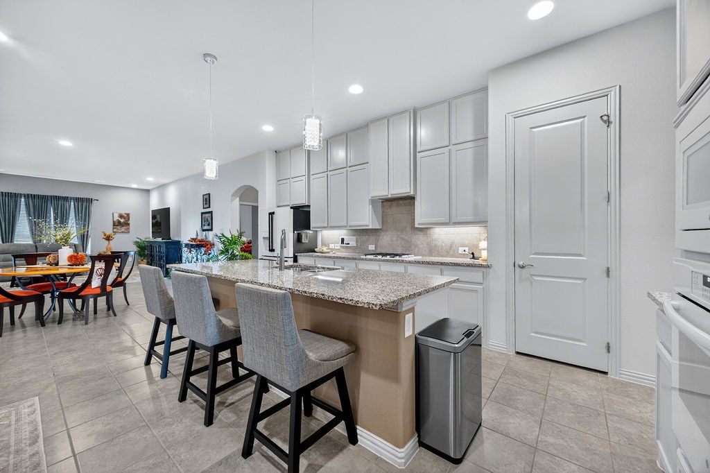 2801 Vista Azul Place 2801