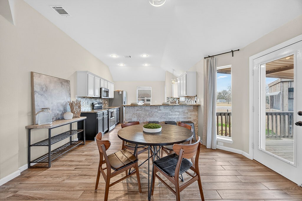 1115 Red River Drive