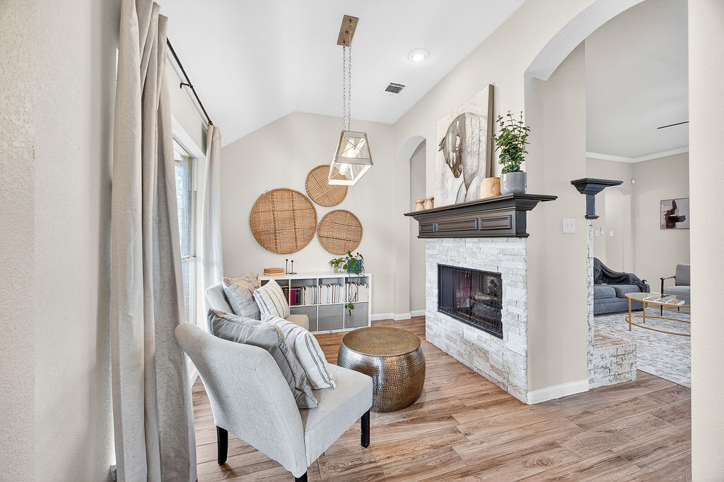 1115 Red River Drive