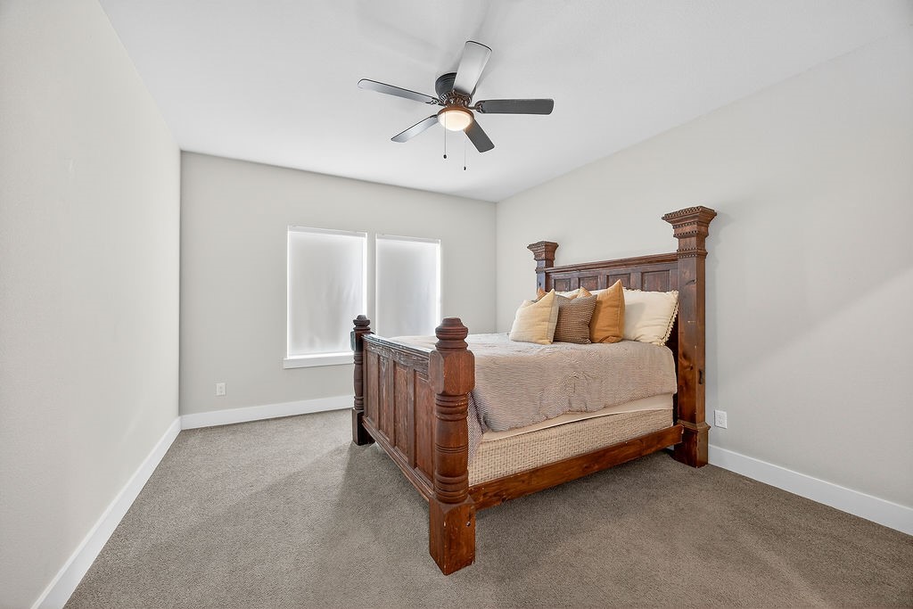 1913 E Myrtle Street