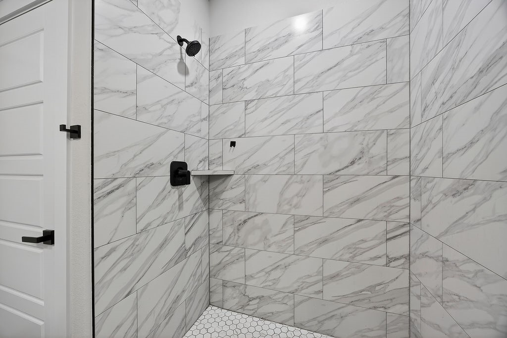 1913 E Myrtle Street