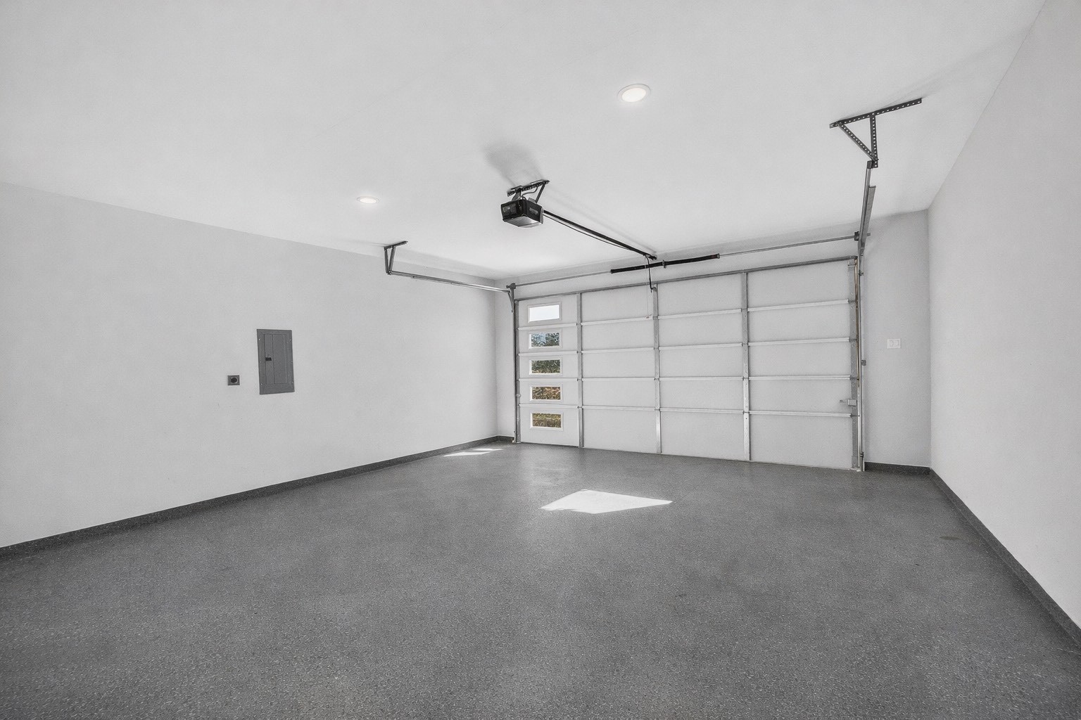 1913 E Myrtle Street